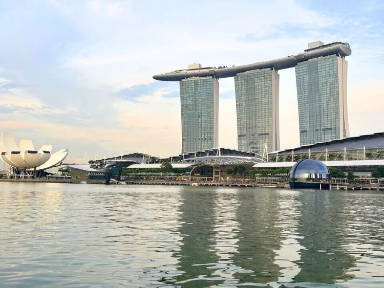 Romantic Private Singapore Night Tour with River Cruise