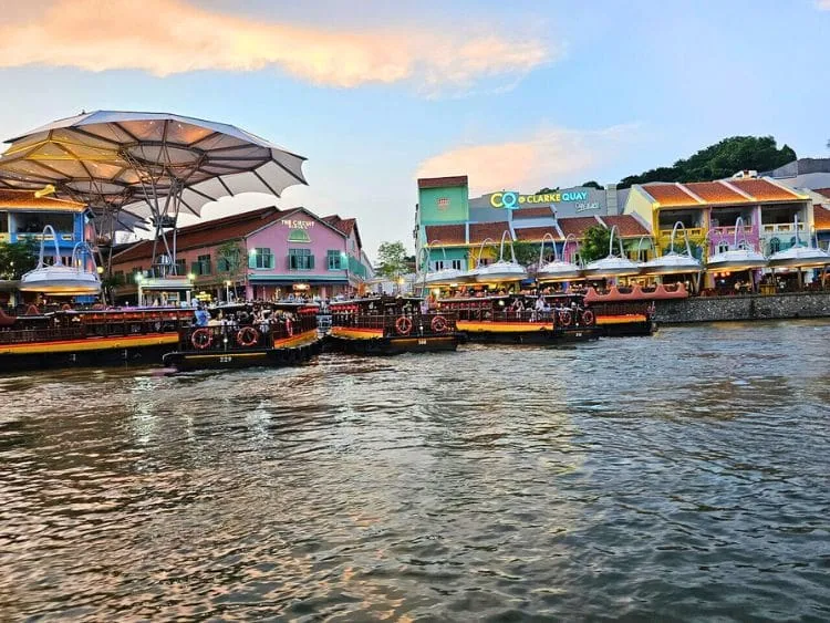 Romantic Private Singapore Night Tour with River Cruise