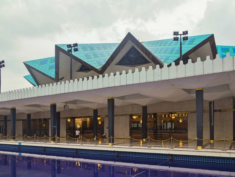 Exclusive Private Half-Day Kuala Lumpur City Tour