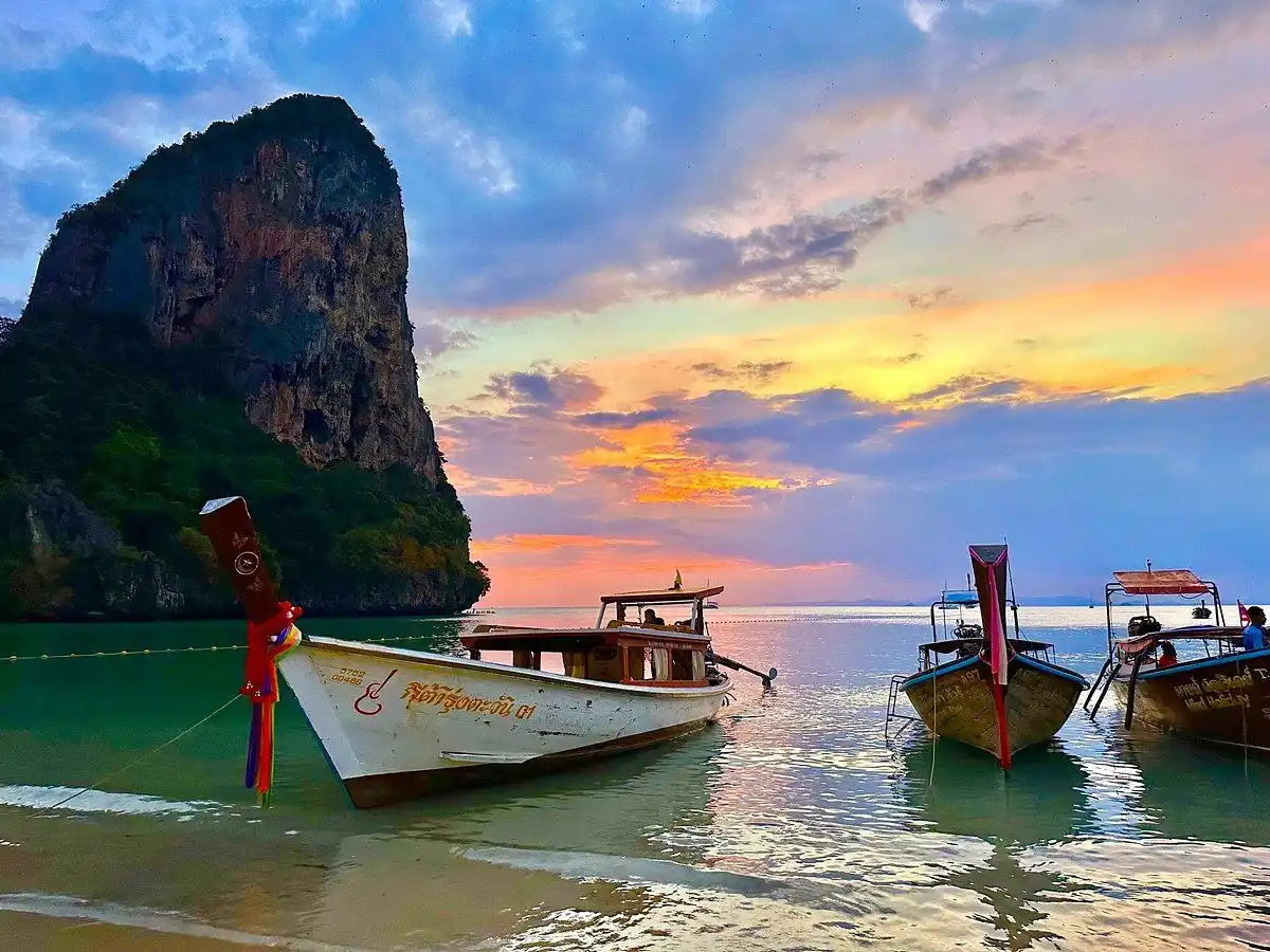 Joy 7 Islands LongTail Boat Sunset Tour with BBQ and BioLum Plankton from Krabi