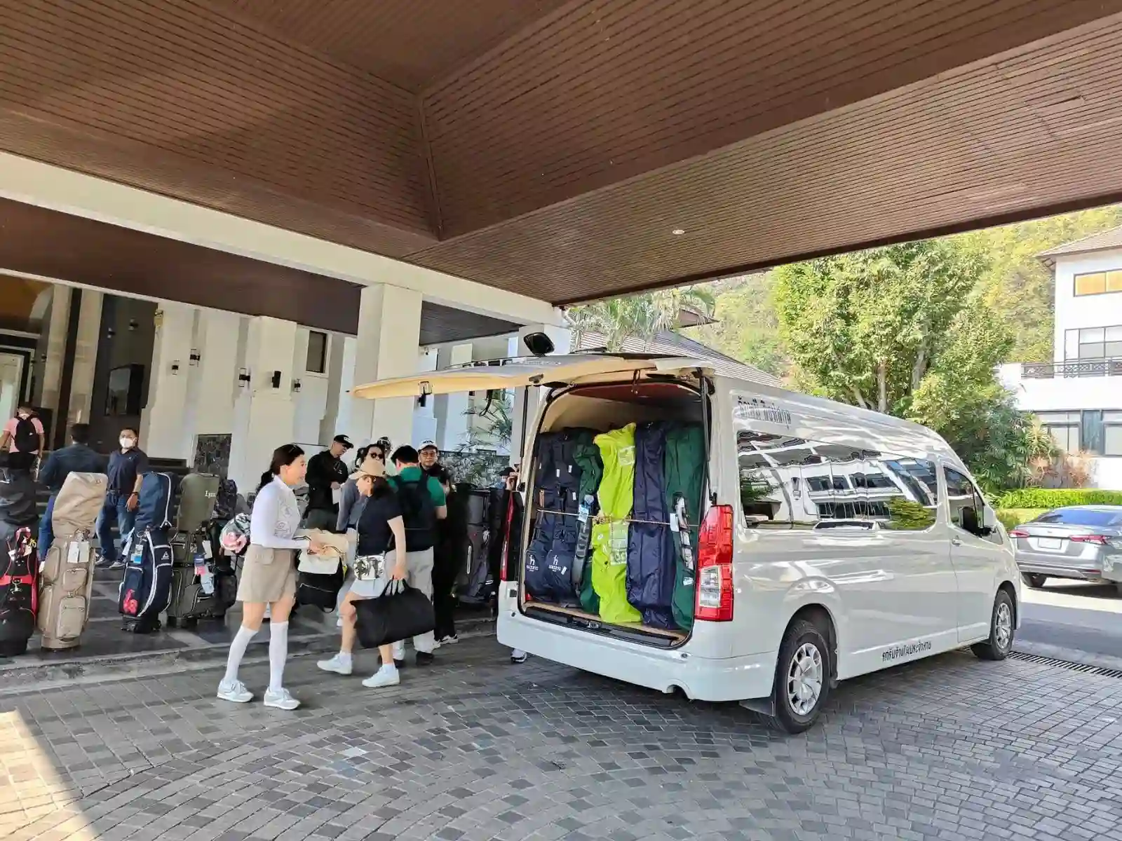 Smooth Private Arrival Transfer from Chiang Mai International Airport to Chiang Mai Hotel