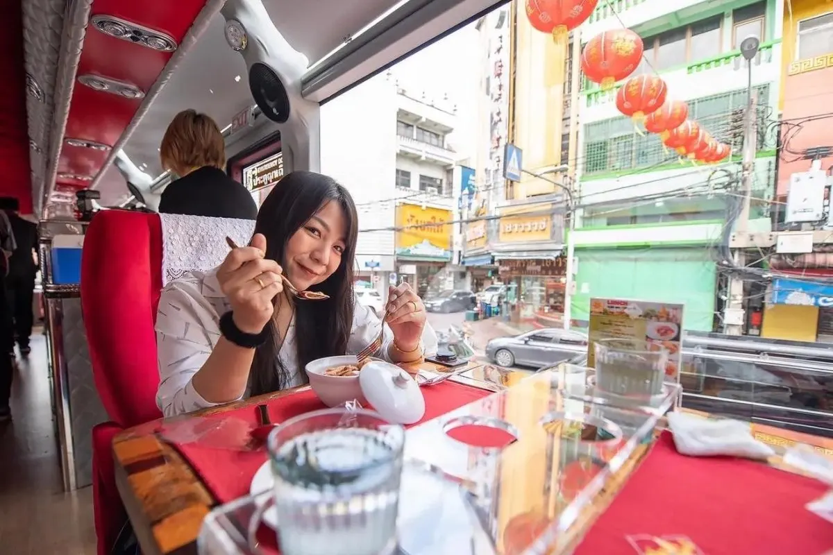 Thai Bus Food Tour Lunch Time Luxury Sightseeing