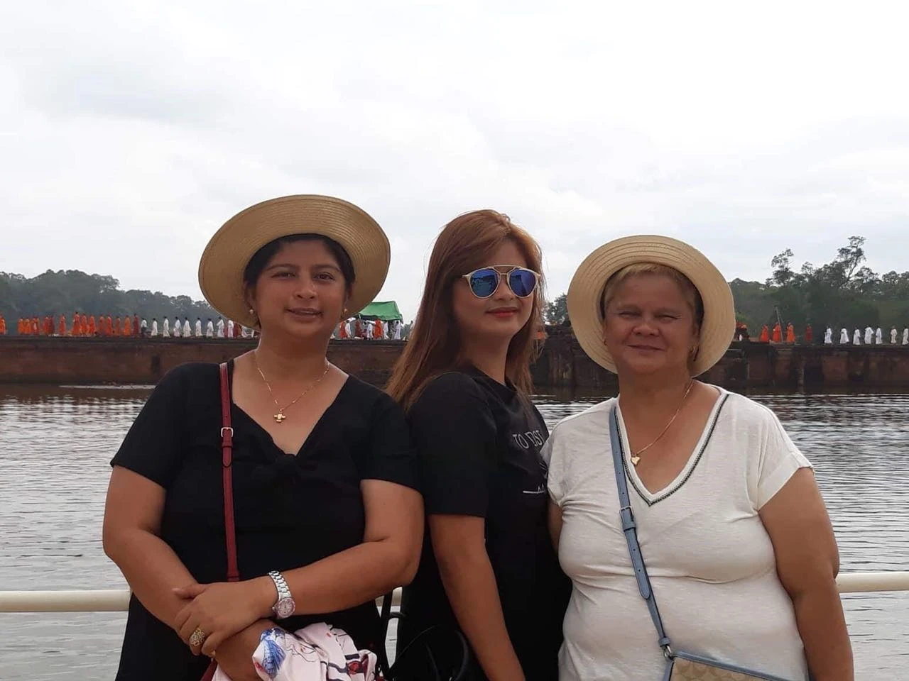 Ultimate Day Trip: Private Angkor Wat Tour with Bayon, Ta Prohm & Banteay Srei