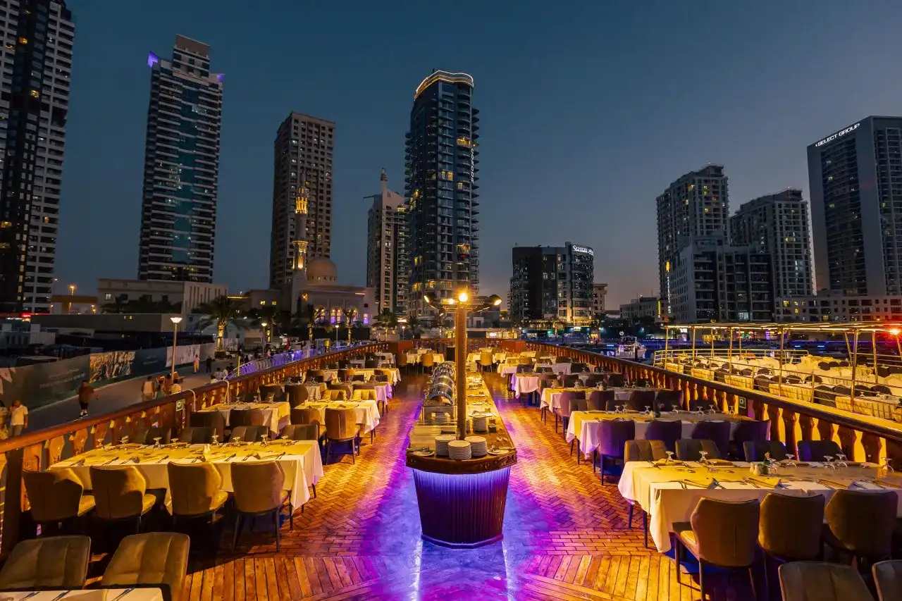Best Price Alexandra Dhow Dinner Cruise in Dubai Marina Ticket