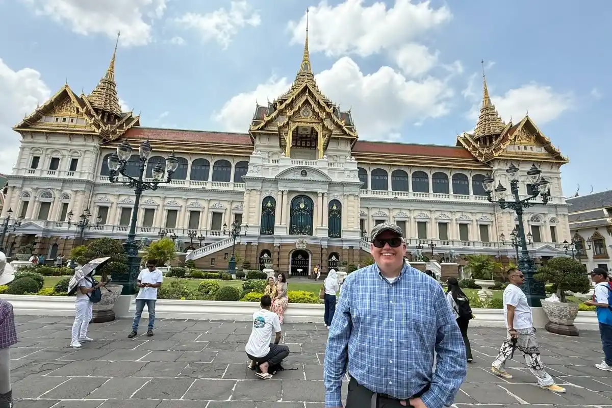 Guaranteed Grand Palace Ticket Tour: Guide, Hotel Pickup & Drop Off