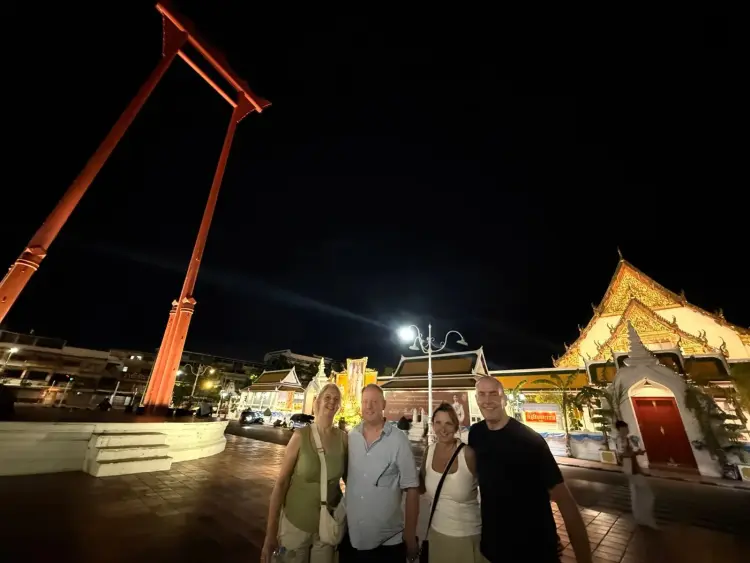 Bangkok Private Tuk Tuk Tour with Dinner