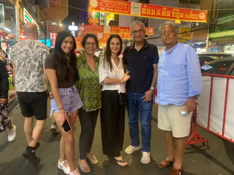 Bangkok Private Tuk Tuk Tour with Dinner