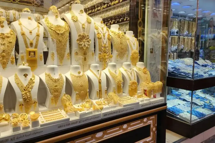 Private Dubai Gold Souk Shopping Transfer Shop with Ease