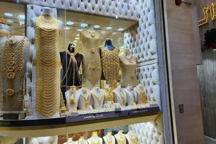 Private Dubai Gold Souk Shopping Transfer Shop with Ease
