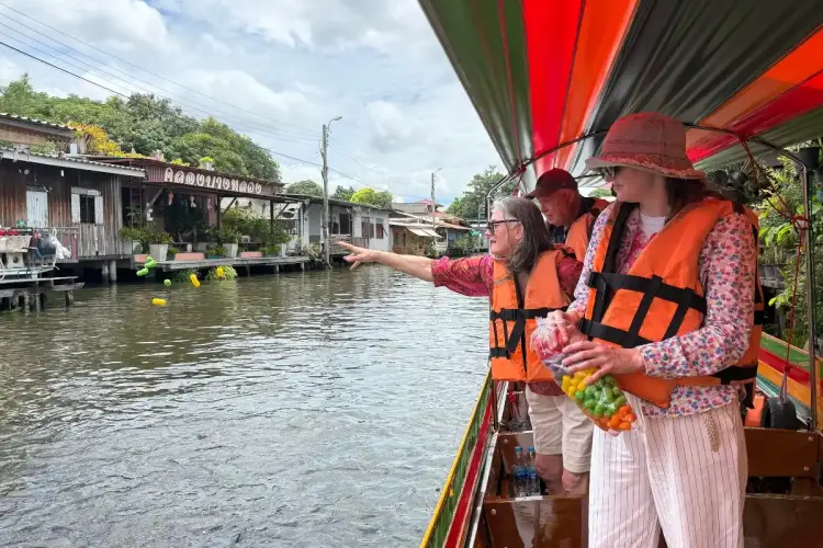 Amazing 4-Hour Bangkok Canal Tour: Hidden Khlongs & Wat Paknam Big Buddha