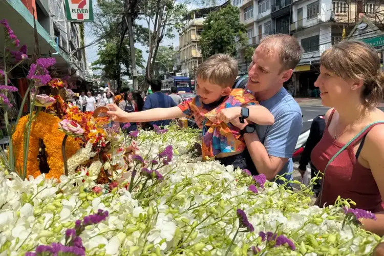 Amazing 4-Hour Bangkok Canal Tour: Hidden Khlongs & Wat Paknam Big Buddha