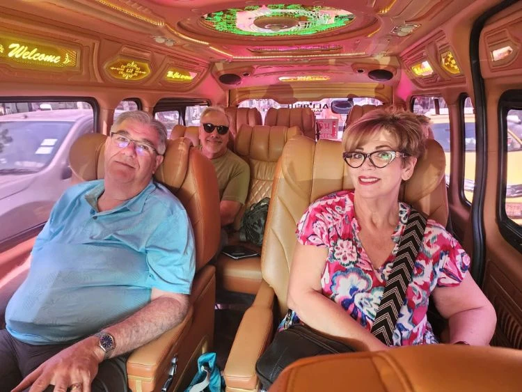 Private Transfer to Hotel from Singapore Airport or Port