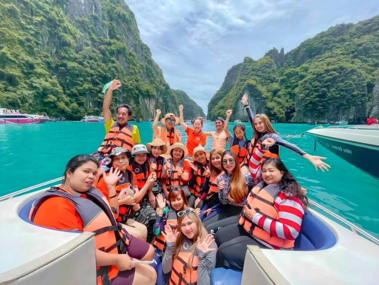 Early Bird Phi Phi and 4 Islands Tour from Krabi Incredible Day with Lunch