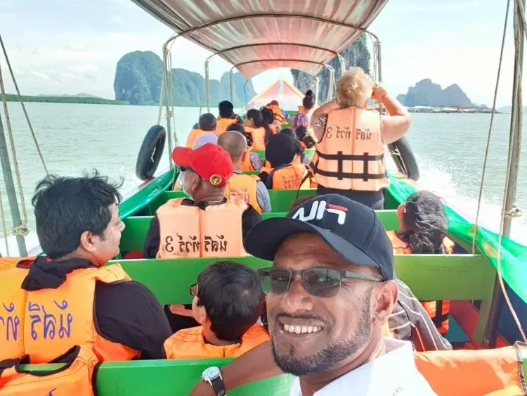 Longtail Boat