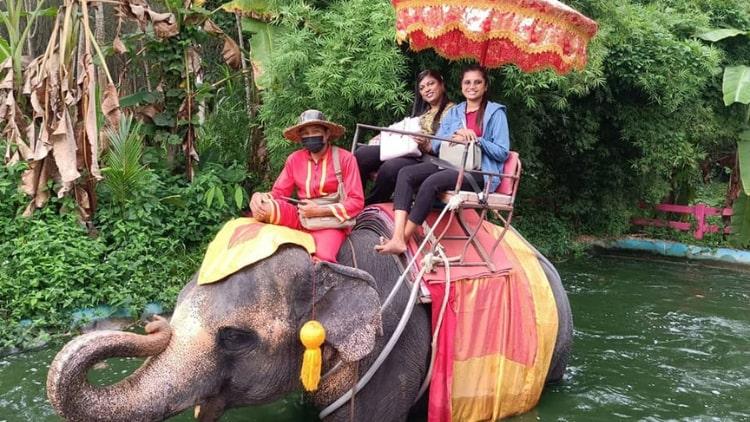 Damnoen Saduak Floating Market Tour from Bangkok Private Amazing Cultural Adventure