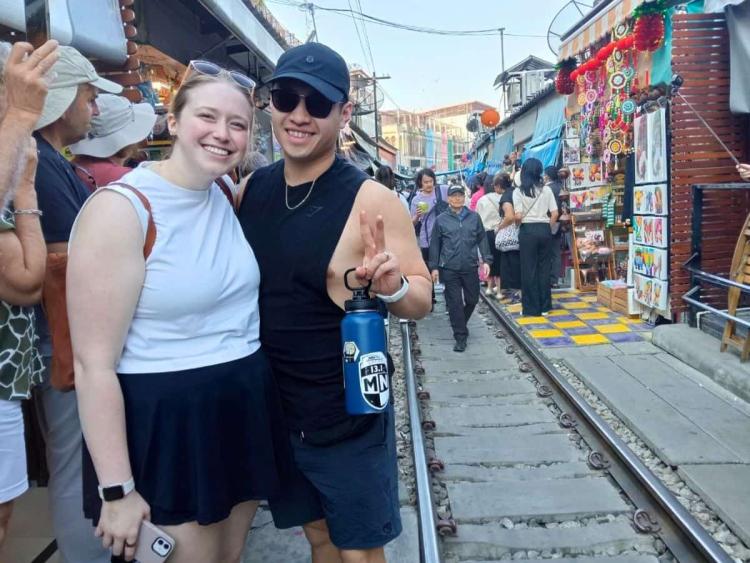 Unforgettable Private Tour to Floating Market and Maeklong Railway