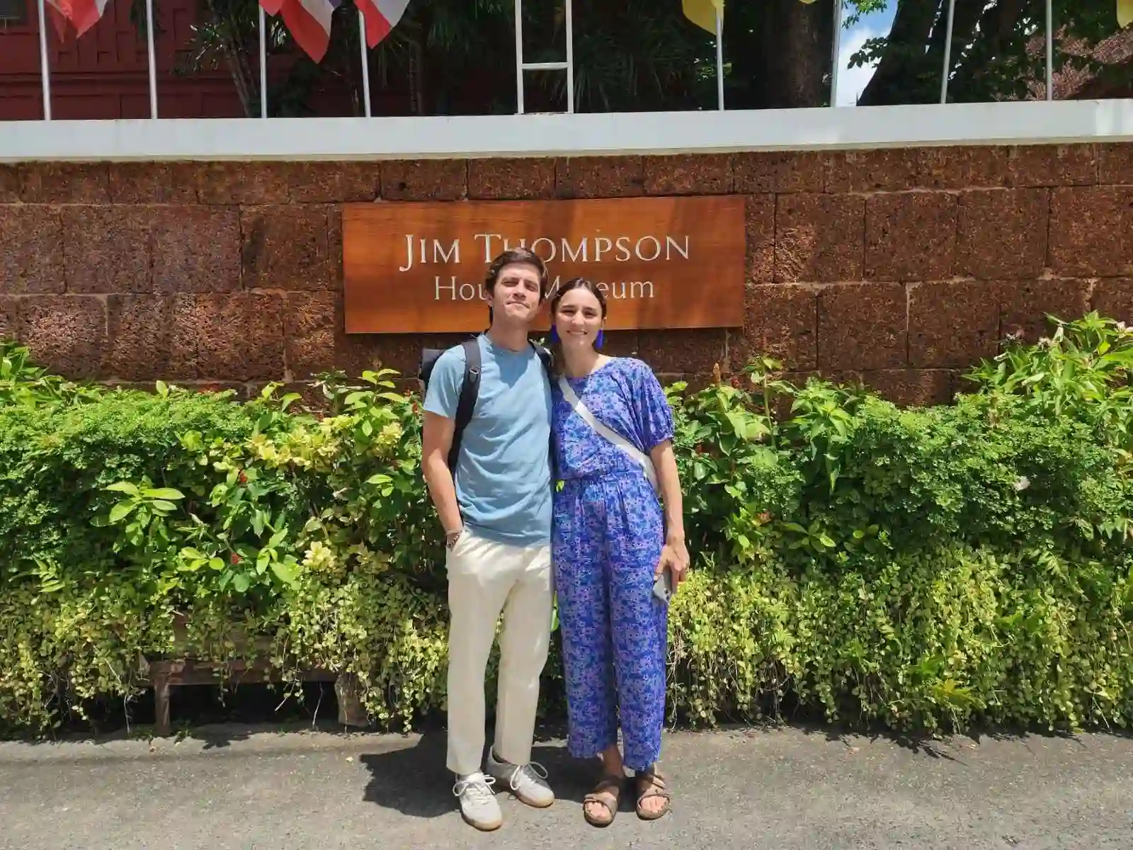 Private Bangkok Temple and Culture Tour with Jim Thompson House photo 2