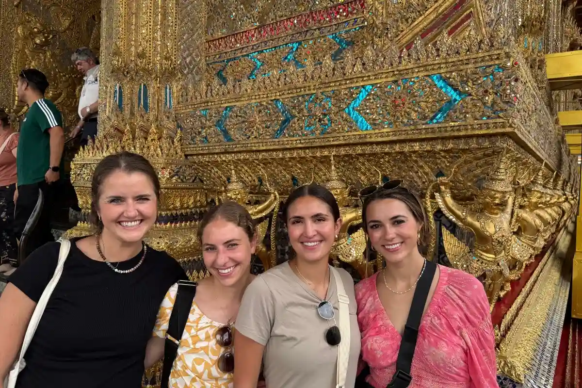 Ultimate Private Bangkok Tour: Grand Palace, Wat Phra Kaew & Wat Arun photo 2